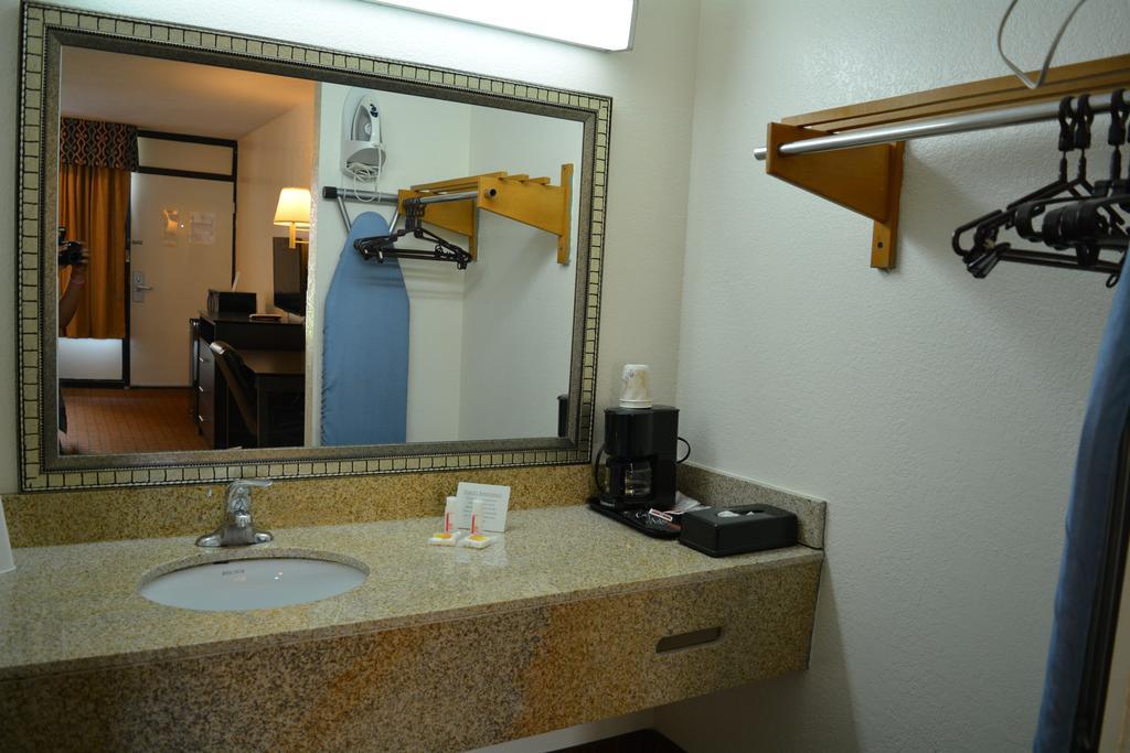 Days Inn By Wyndham Port Royal/Near Parris Island Exteriér fotografie